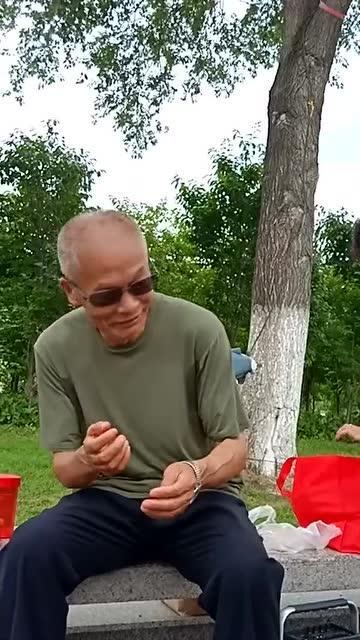 美国大爷吃瓜,揭秘美国社会百态