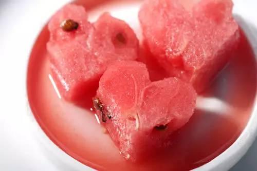 药流十四可以吃瓜,瓜果飘香，健康生活新篇章